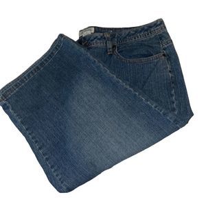 Vintage St Johns Bay Women’s Stretch Med Wash Denim Jean Capri Pants Size 16